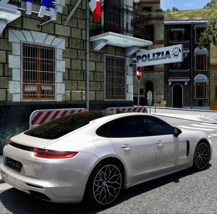Porsche Panamera 4S